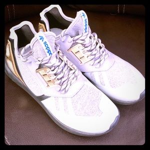 NWOT!!ADIDAS TUBULAR-New Years Eve Pack